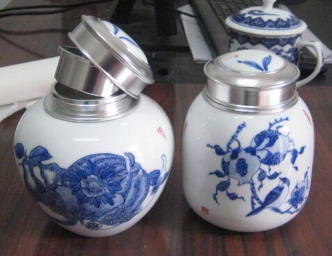 青花人物陶瓷盖罐找景德镇生产陶瓷罐子厂家